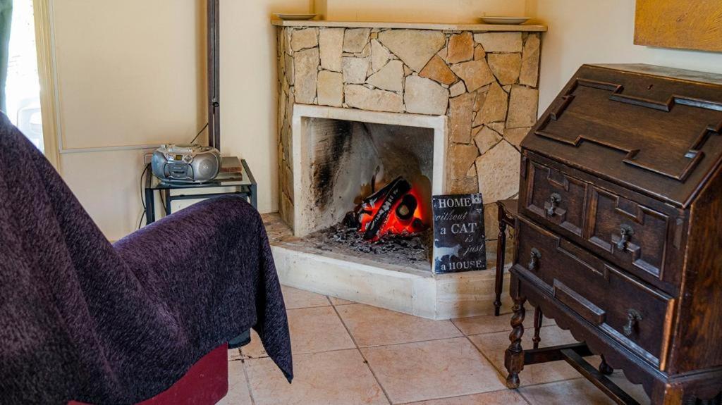 Swimmers' Paradise Pissouri Bagian luar foto