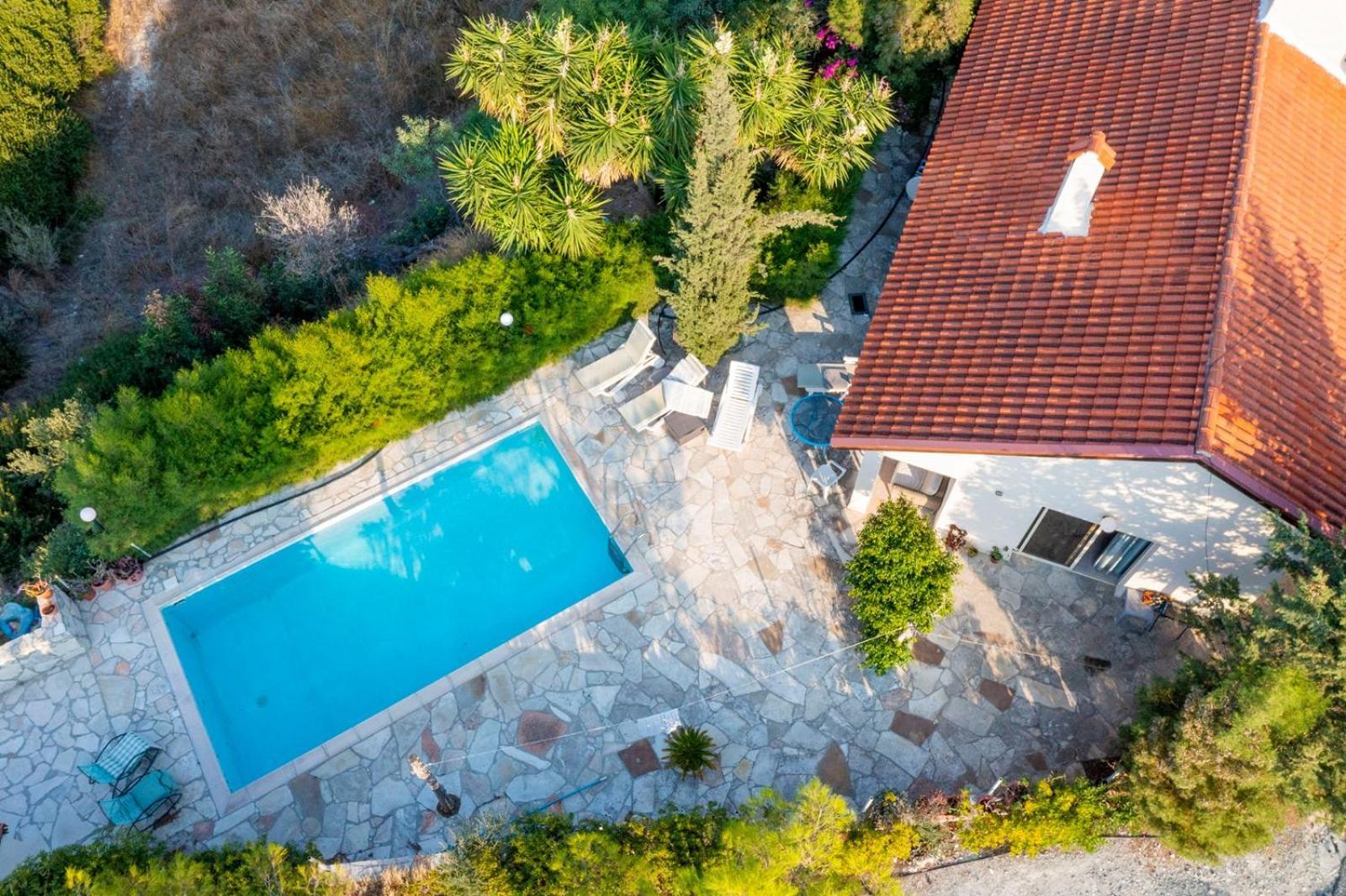 Swimmers' Paradise Pissouri Bagian luar foto